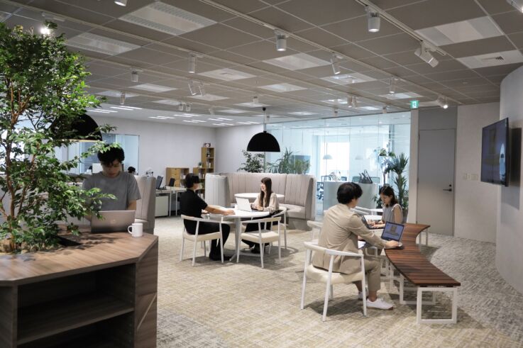 北の達人コーポレーション東京本社のオフィス風景