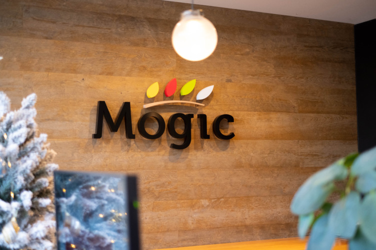 Mogic株式会社の会社ロゴ
