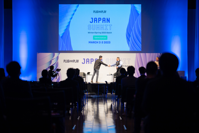 Plug and Play Japan株式会社が主催するイベントにて、CEO & Founder Saeed Amidi氏（写真右）とフィリップさん（写真左）