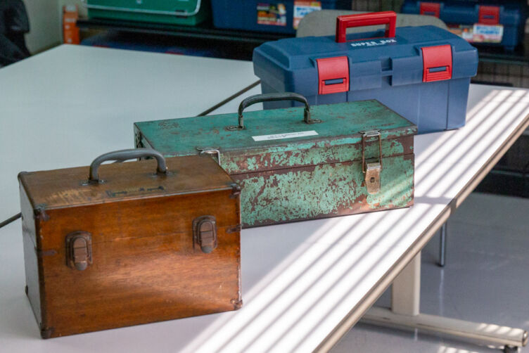 株式会社リングスターが製造してきた木製、スチール製、プラスチック製の工具箱